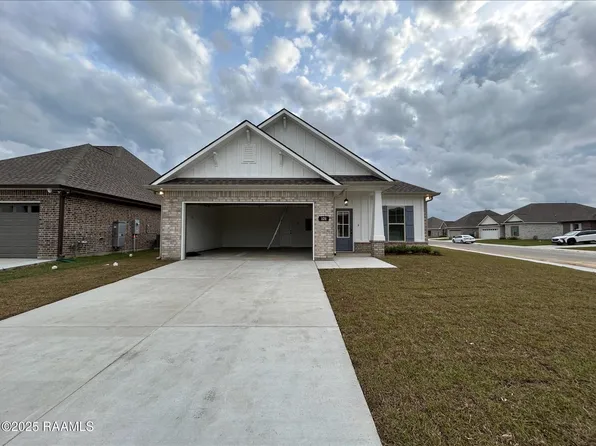 121 Lotus St, Broussard, LA 70518