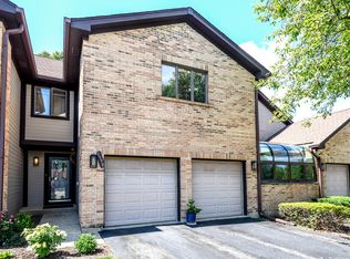 1598 Cypress Ct, Hoffman Estates, IL 60169