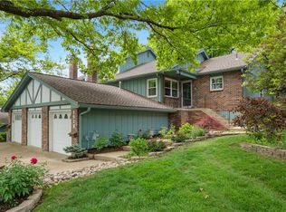 9920 Edelweiss Cir, Merriam, KS 66203