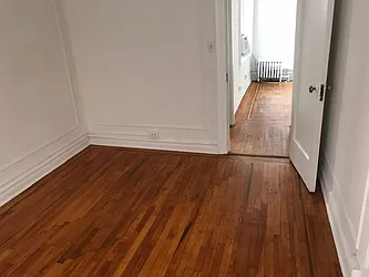 Rented by K & O Realty Associates Inc.