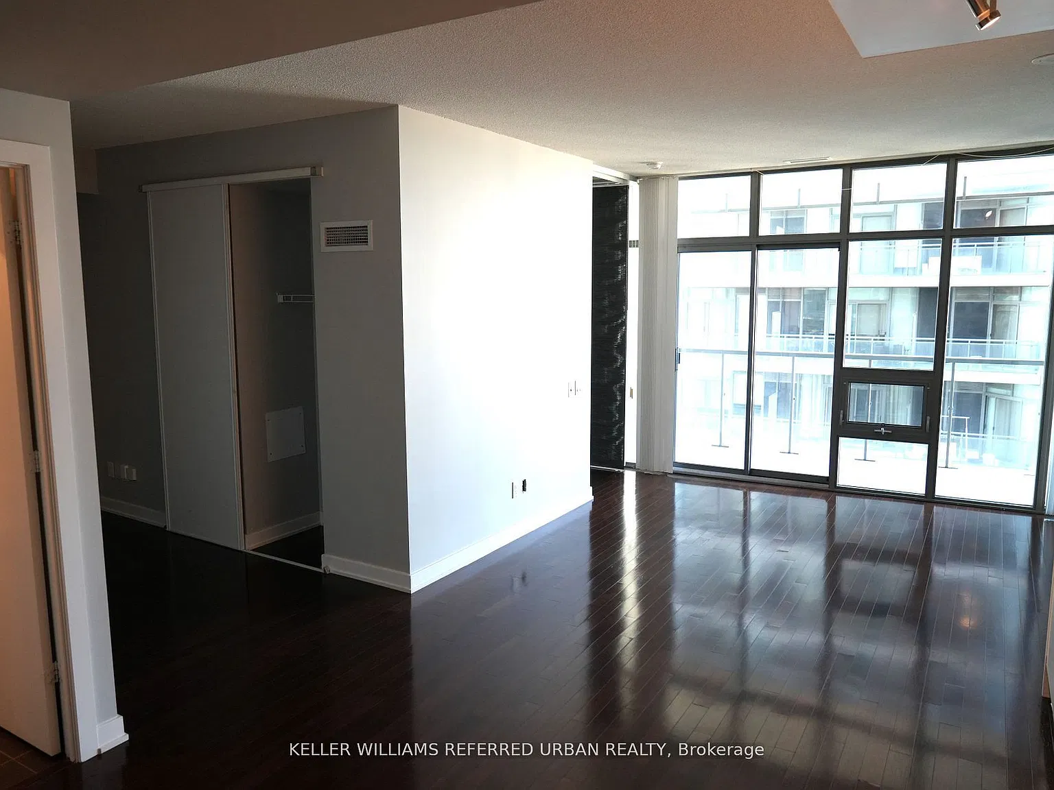 2 bed, $2,600 — Photo 4
