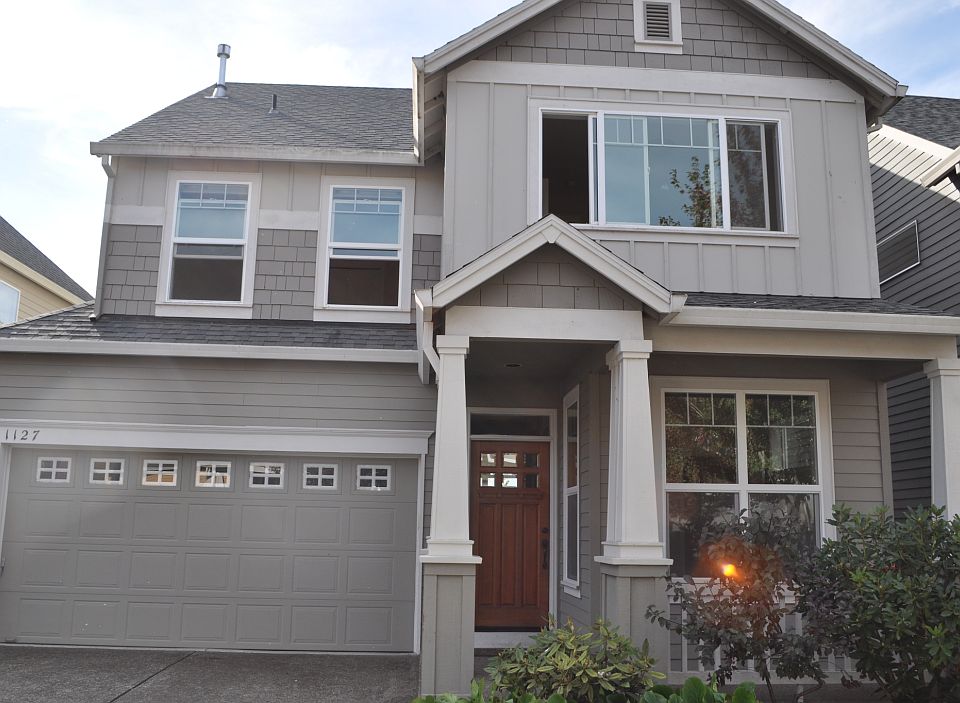 1st image of 1127 SE Tamora Ave