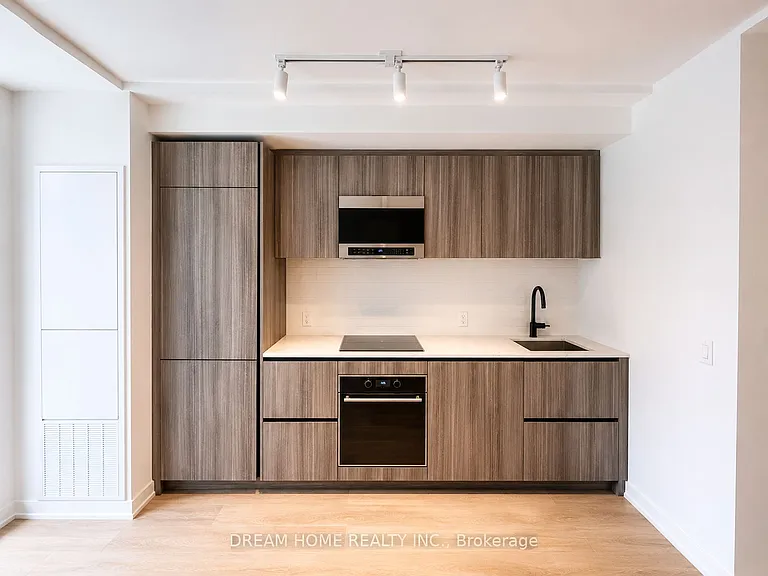 127 Broadway Ave #210 — Photo 3