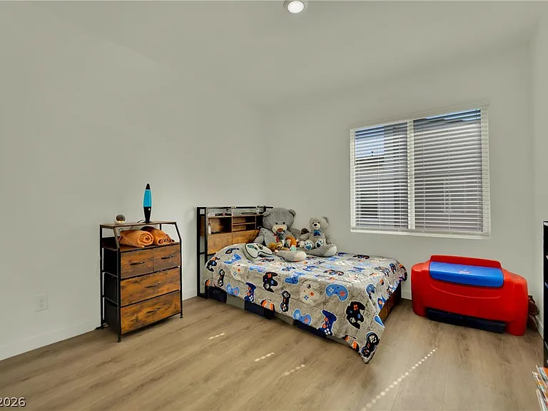 129 Laguna Commons Ln — Photo 30