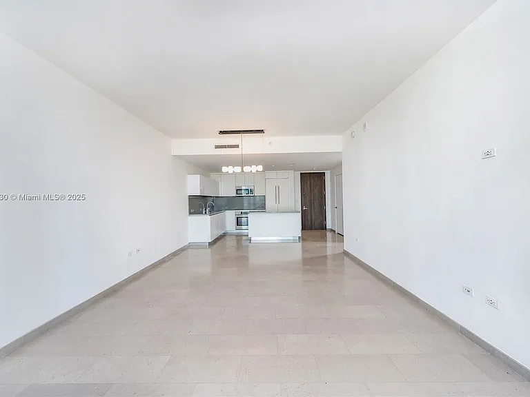 68 SE 6th St #1510 — Photo 6