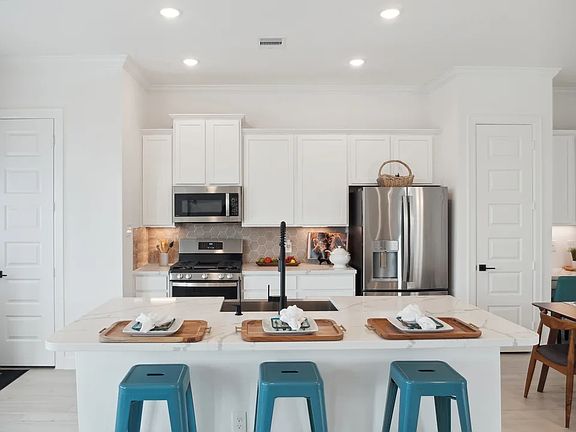 Kitchen with island