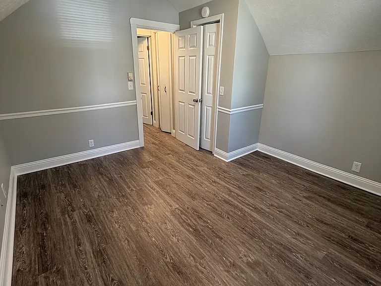 700 S Locke St — Photo 8