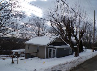 327 W Thornton St, Paoli, IN 47454