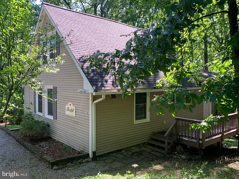 132 Pinecrest — Photo 1