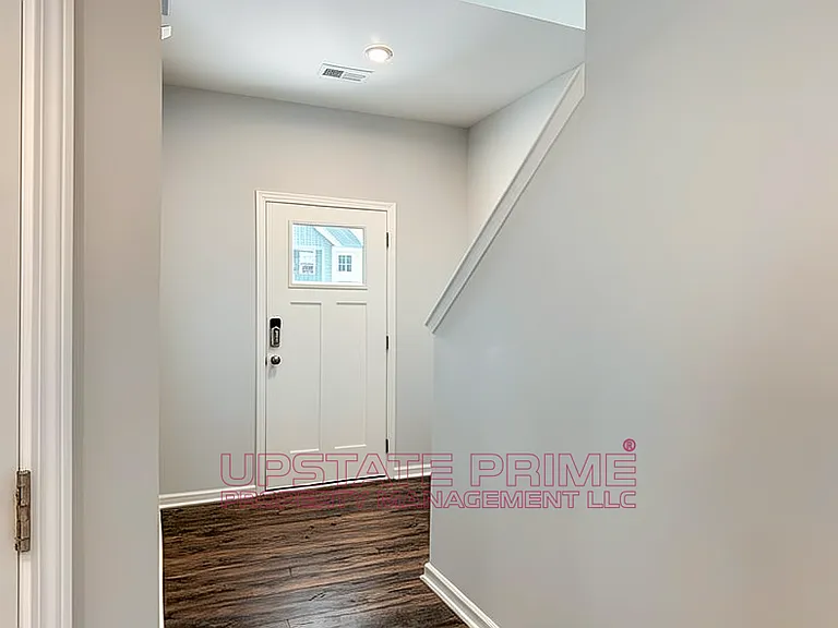 610 Poinsett Bridge Way — Photo 2