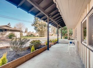 23726 91st Pl W, Edmonds, WA 98026