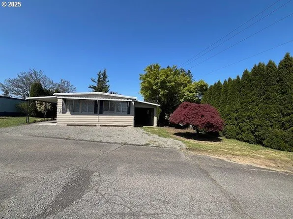 33599 Goss Way, Scappoose, OR 97056