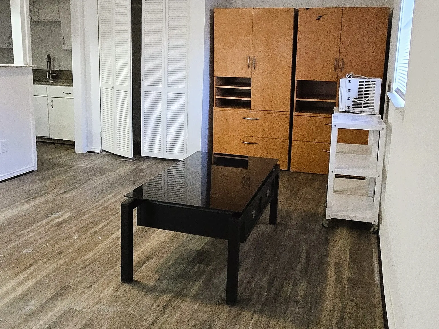 1 bed, 748 sqft, $1,250 — Photo 2
