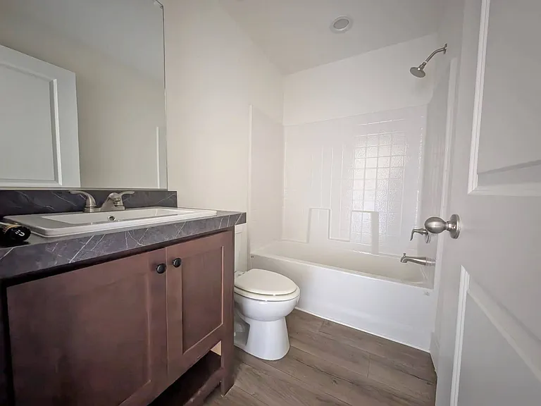 400 Sulphur Bank Dr #38 — Photo 9