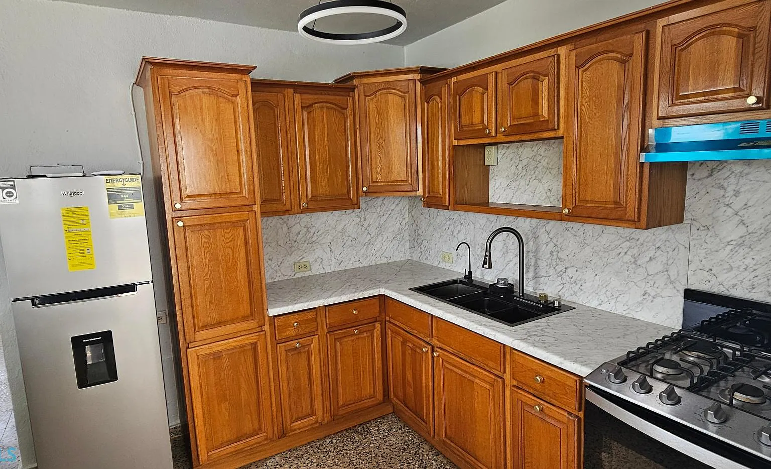 3 bed, 2.0 bath, 1000 sqft, $1,300 — Photo 4