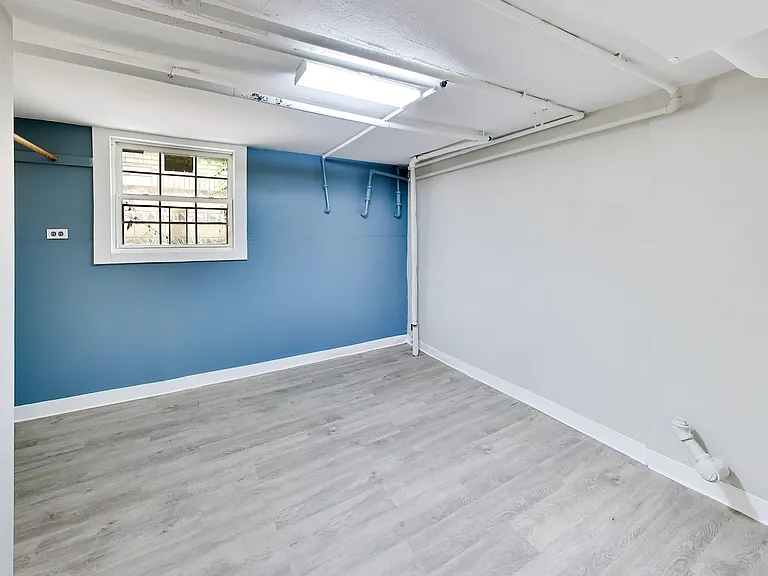 2206 N Kostner Ave #B — Photo 17