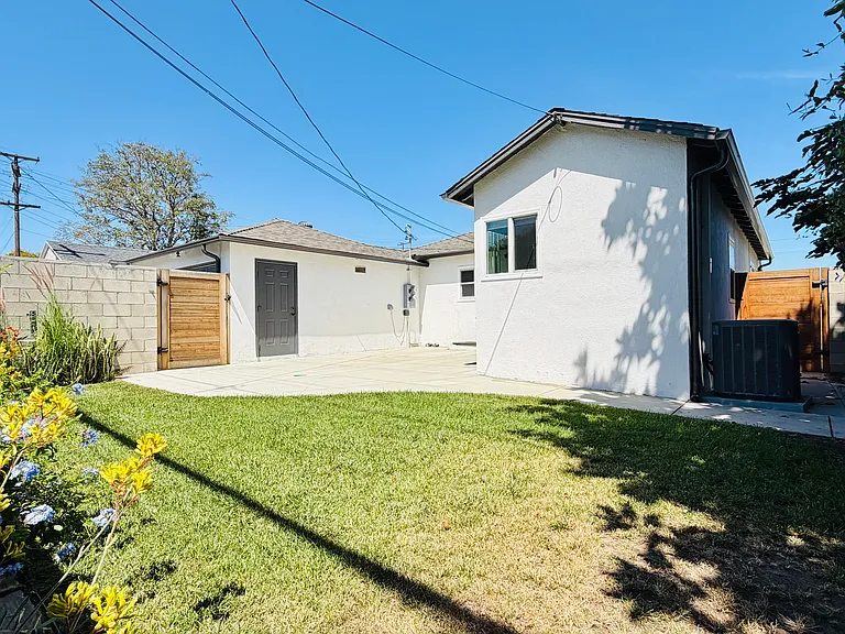 2279 N Granada Ave — Photo 15