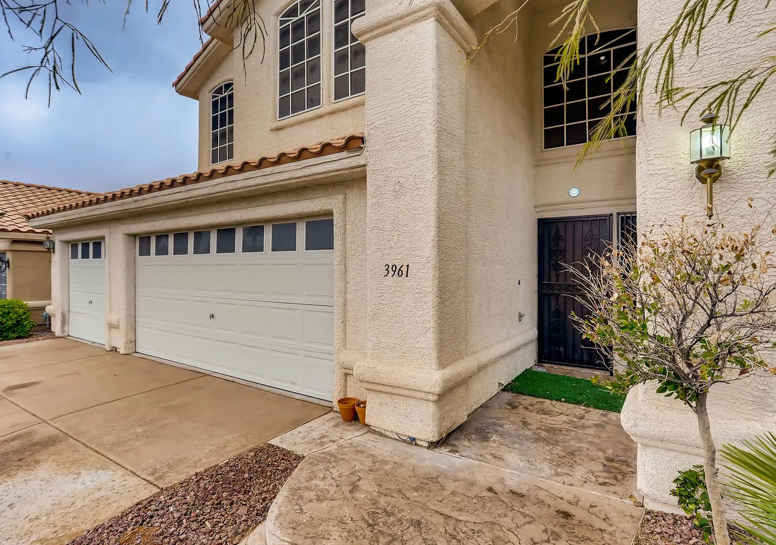 Spacious Home in Spring Valley — Photo 4