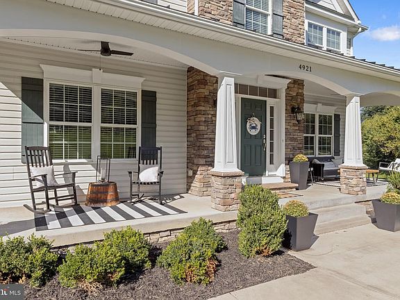 4th image of 4921 Jenkins Ln
