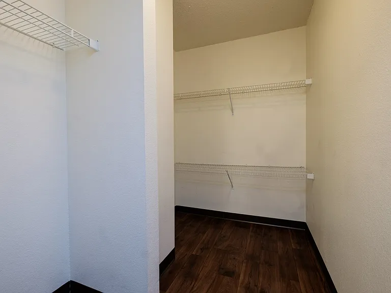 Fargo, ND South Pointe Apartments | Closet
