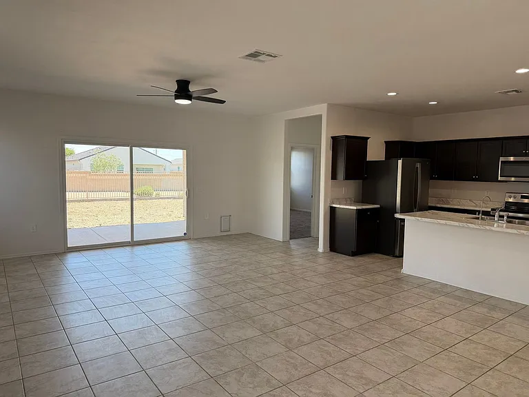 9427 E Alfalfa Dr — Photo 13