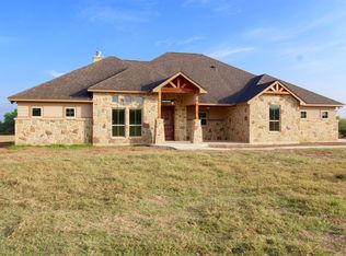 512 Wagon Train Rd, Lavernia, TX 78121