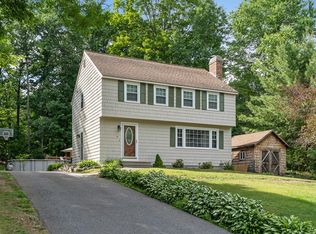 91 Ash St, Townsend, MA 01469