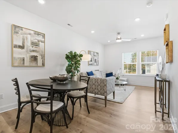 3132 Butler Hill Dr, Matthews, NC 28105