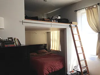 Rented by Caravaggio Loria, LREB