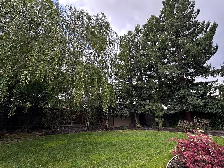 2037 Banbury Rd — Photo 33