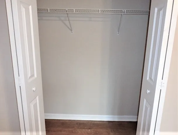 172 Parkside Dr — Photo 17