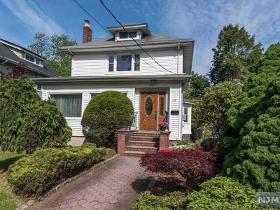 112 Gladwin Ave, Leonia, NJ, 07605