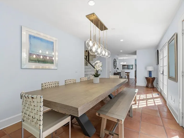 49 Beach Ave — Photo 14