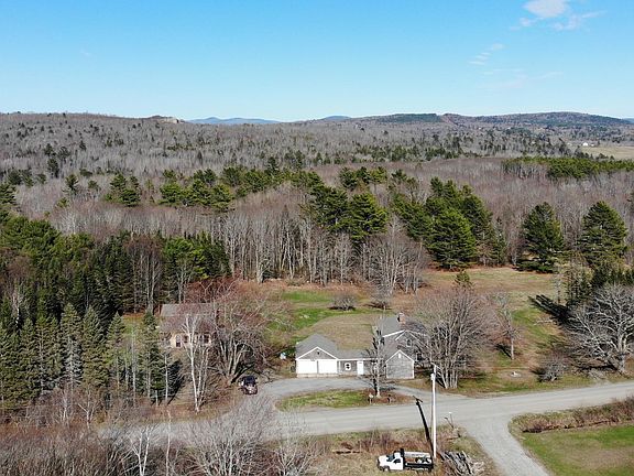 3rd image of 137 Clark Road