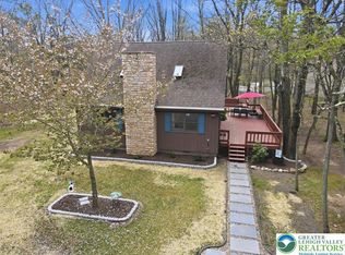 54 Berry Ln, Jim Thorpe, PA 18229