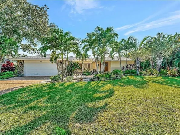 3803 Avenida Madera, Bradenton, FL 34210