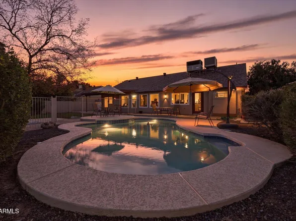 712 W LOUGHLIN Drive, Chandler, AZ 85225