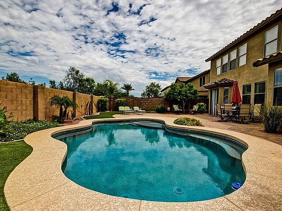 2nd image of 12218 W Monte Lindo Ln