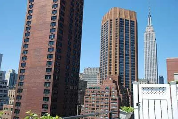 Rented by Buchbinder & Warren | media 24