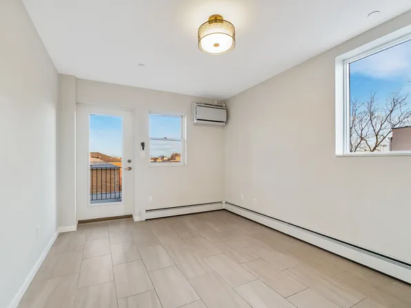 6705 13th Avenue image 2 of 13