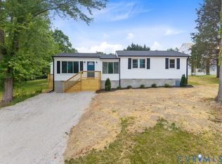 2244 Lakeview Dr, Powhatan, VA 23139