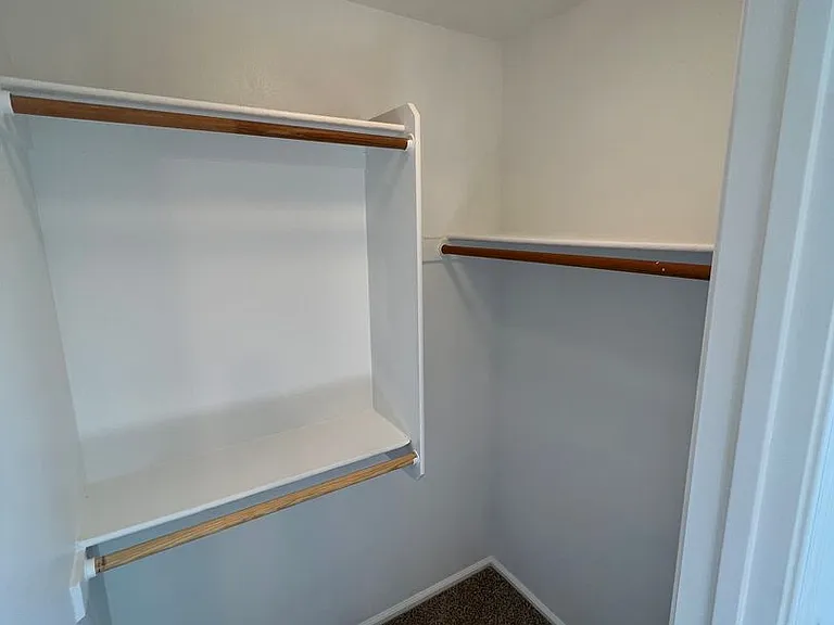 20401 N 37th Ave — Photo 15