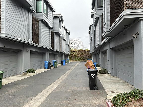 4th image of 1653 Geary Rd