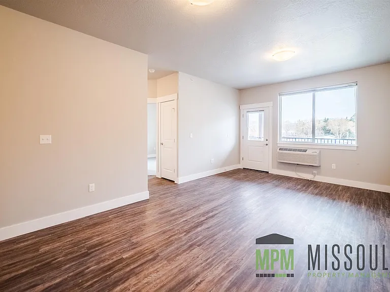 England Blvd. Apartments — Photo 15
