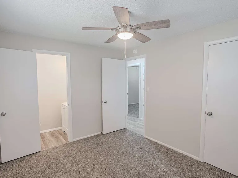 725 Butler St — Photo 26