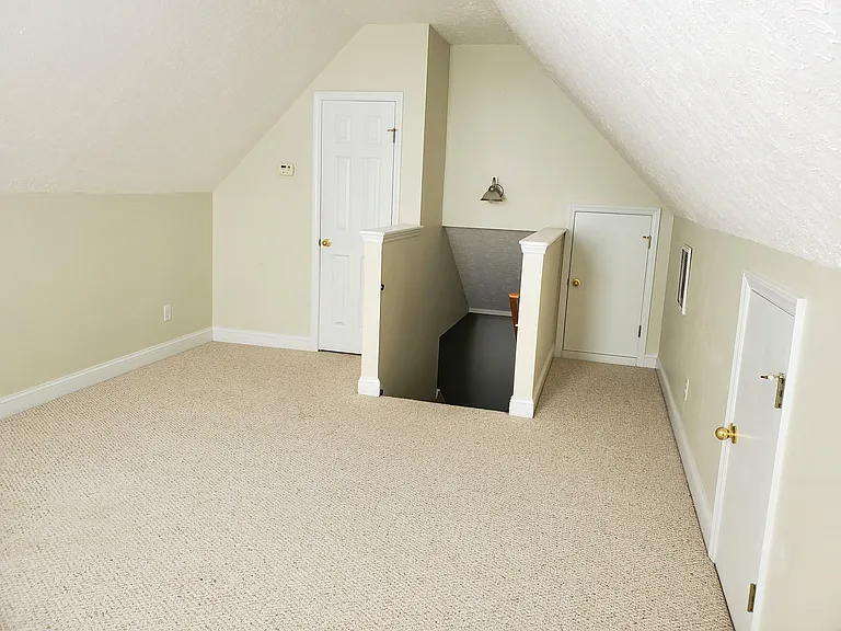 104 Adell Ln — Photo 18