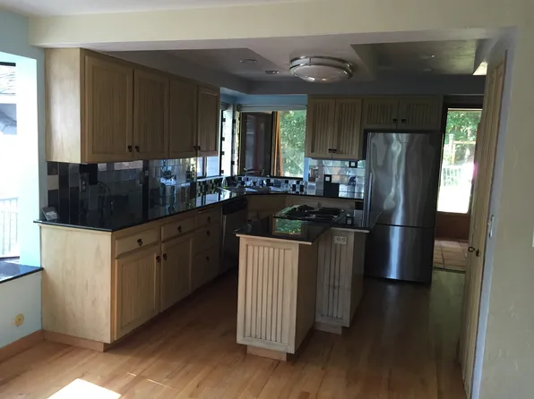 54 Ridgeline Dr, Eugene, OR 97405