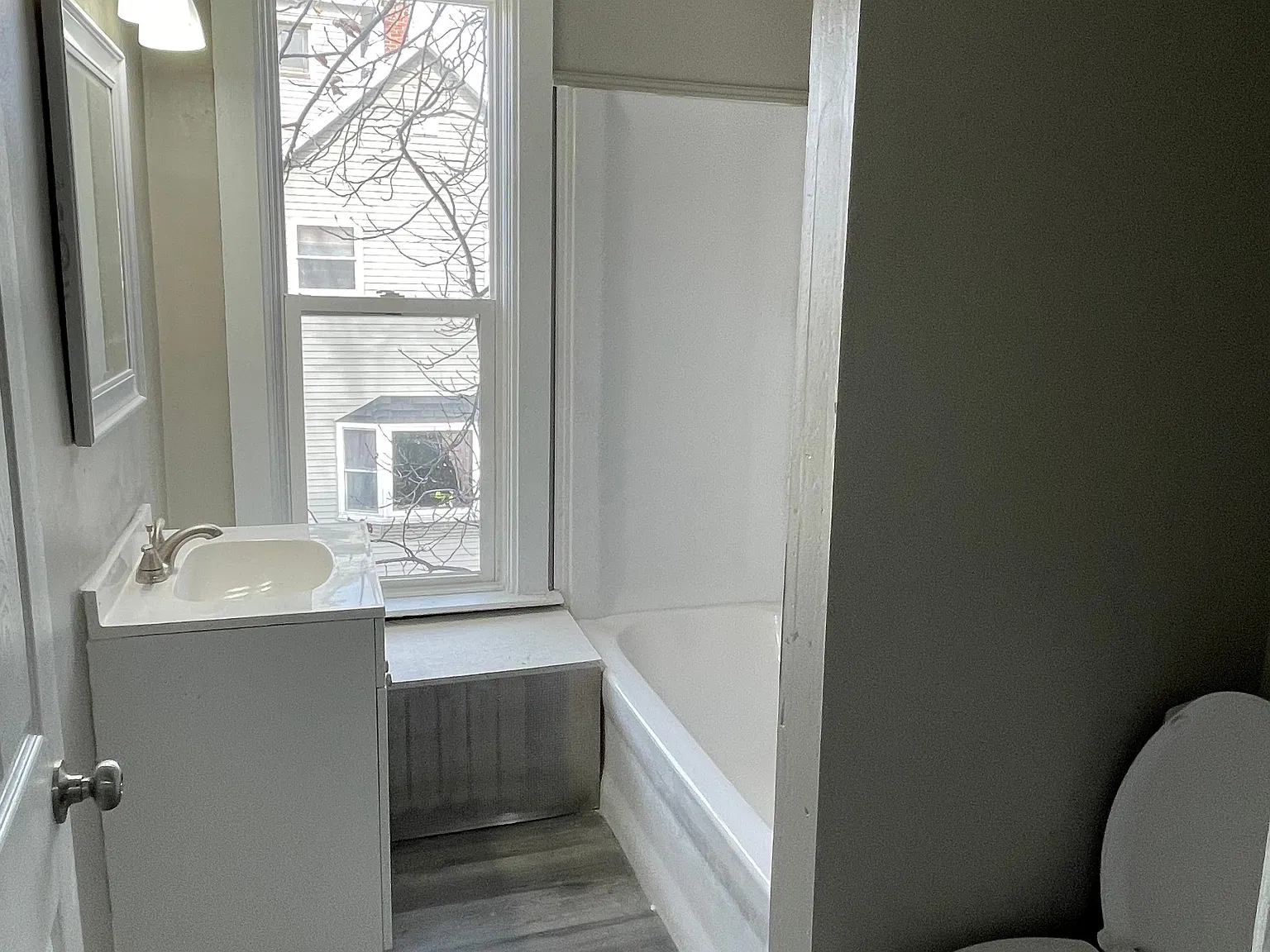 1 bed, 1.0 bath, 725 sqft, $795 — Photo 3