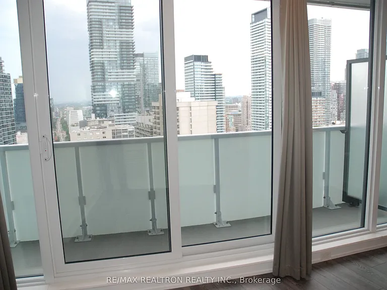 403 Church St #2903 — Photo 3