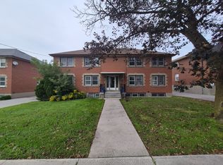 855 Simcoe St N #2, Oshawa, ON L1G4W1